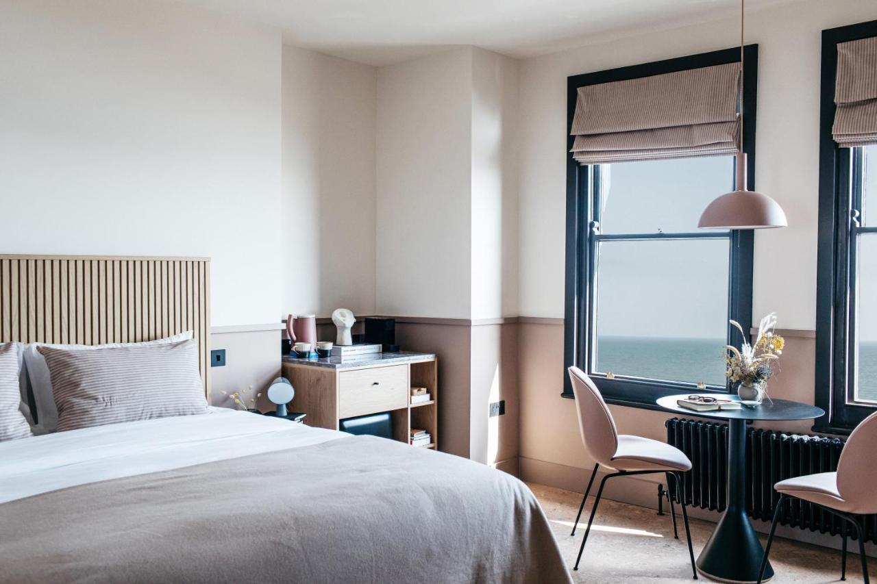 Port Hotel 이스트본 외부 사진